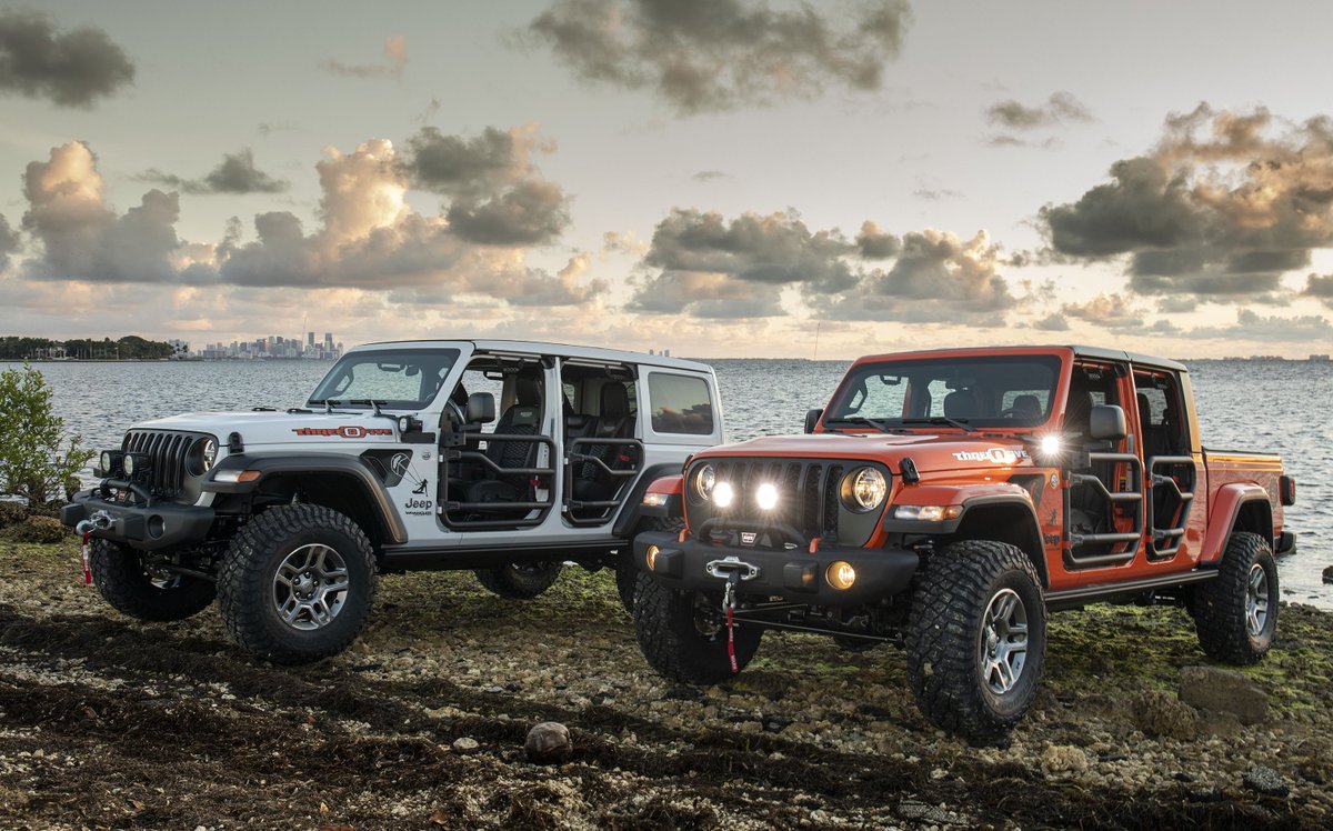 brakemycar's tweet photo. Jeep has introduced the new Jeep Wrangler and Gladiator “Three O Five” Edition models.
Only 305 total “Three O Five” units will be produced. 

 #Jeep #wrangler #threeofive #jeepgladiator #gladiator #miamiautoshow https://t.co/Y6jhDXmNaF https://t.co/ZOqkH80xA8