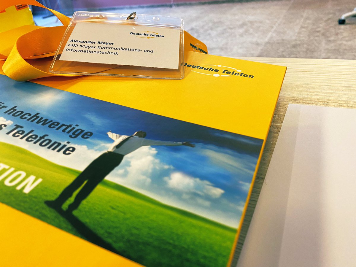 ITK3GmbH's tweet photo. Vielen dank an die Deutschen Telefon und Trainer für die spannende und interessanteT4 Schulung.
#DeutscheTelefon #cloudTK #CentrexX #Cloud #SIP #SIPTrunk #LAN #ohneISDN #Phonesuite #TAPI #fax2mail #mail2fax #IZRS #Schulung #standortübergreifendekommunikation https://t.co/wTmDr0fOj8