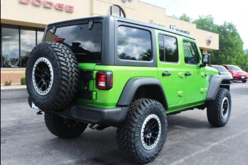 PoageChrysler's tweet photo. New 2019 Jeep Wrangler Unlimited Sport S with 2” Mopar lift. Poage priced at $49,410. You will definitely turn some heads in this Jeep. Come by and check it out!
Check out our new inventory here: https://t.co/5qAjGZFBye https://t.co/sNp6ApwlGz