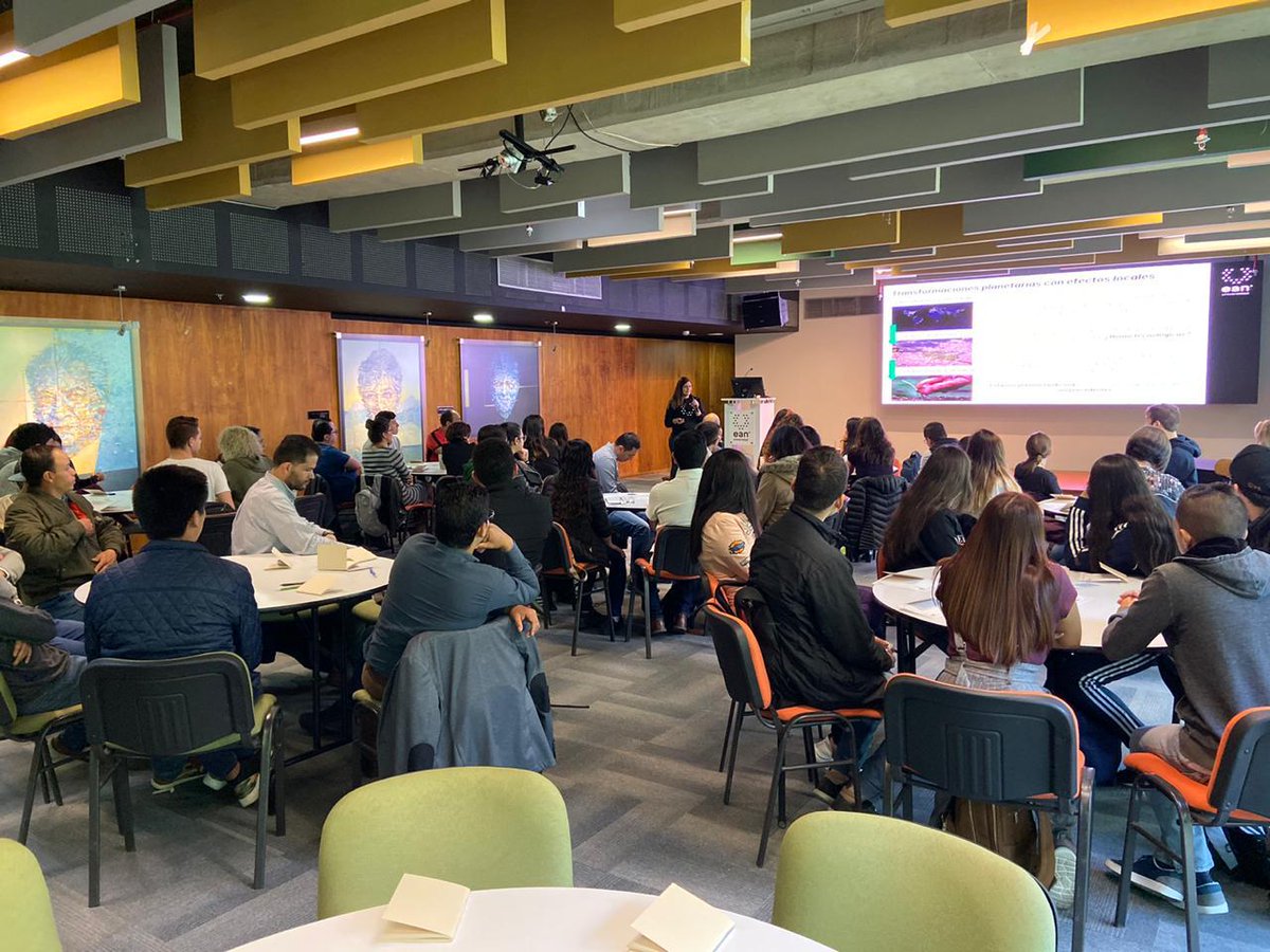 jrodriguezk's tweet photo. ¡Nuestro primer #IdeaLab 2019 en la @UniversidadEAN!
Un #Bootcap en donde los participantes aprenden a validar y prototipar sus ideas de #EmprendimientoSostenible para presentarlas ante jurados.
Hoy serán premiadas las 3 mejores ideas entre los 12 equipos participantes. https://t.co/eg4IjkVdKI