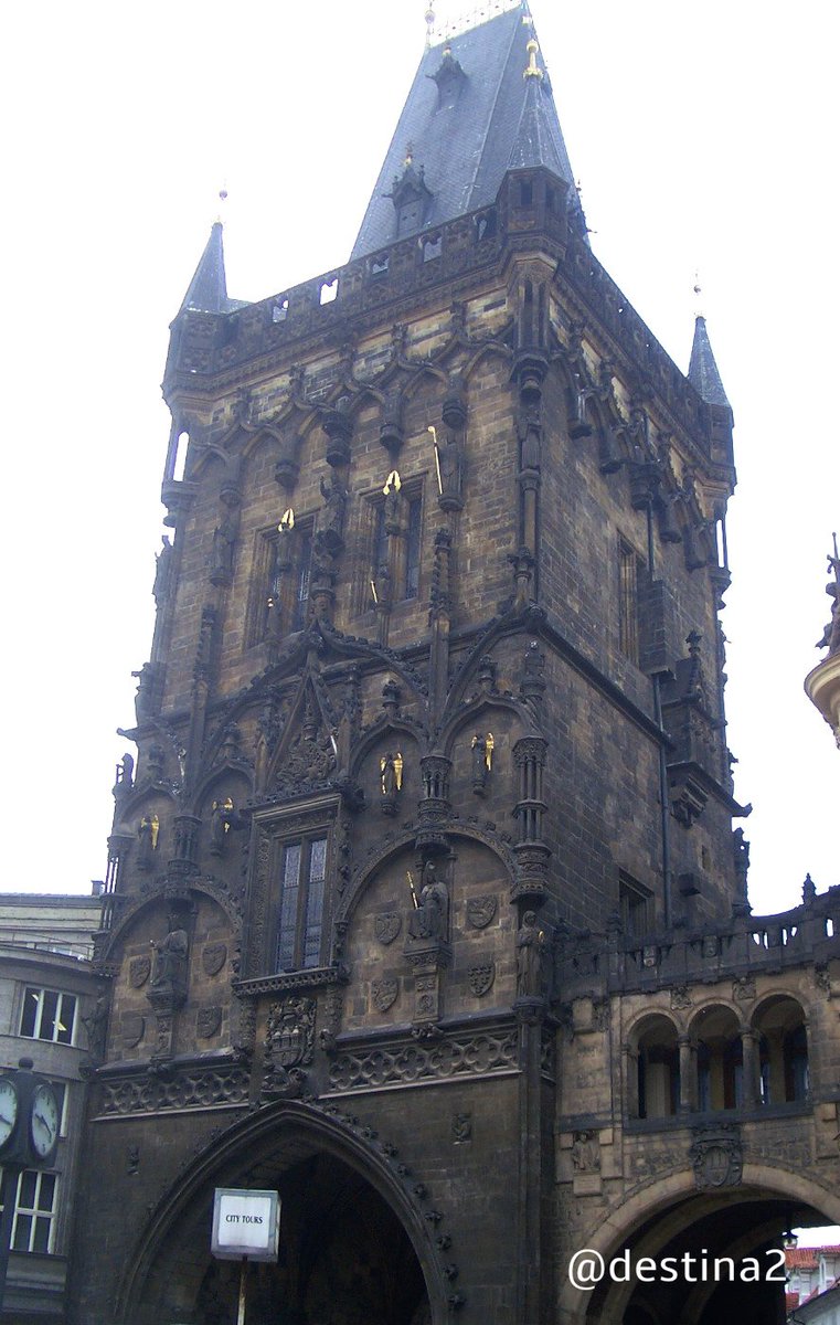 Blogdestina2's tweet image. Qué ver en #Praga en 48 horas. Sólo daremos una pista; hay que correr blogdestina2.blogspot.com/2017/03/que-ve…