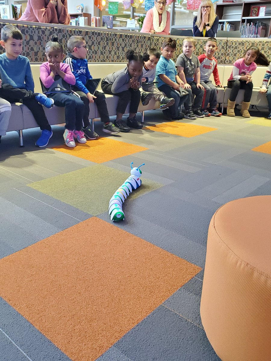 ElsieJohnsonIC's tweet image. K Ss starting to learn code using @FisherPrice #codeapillar! @ccsd93 @ECJSchool @EJPrincipalD93 #TechTimeWithMsDiBiase #coding #robotics