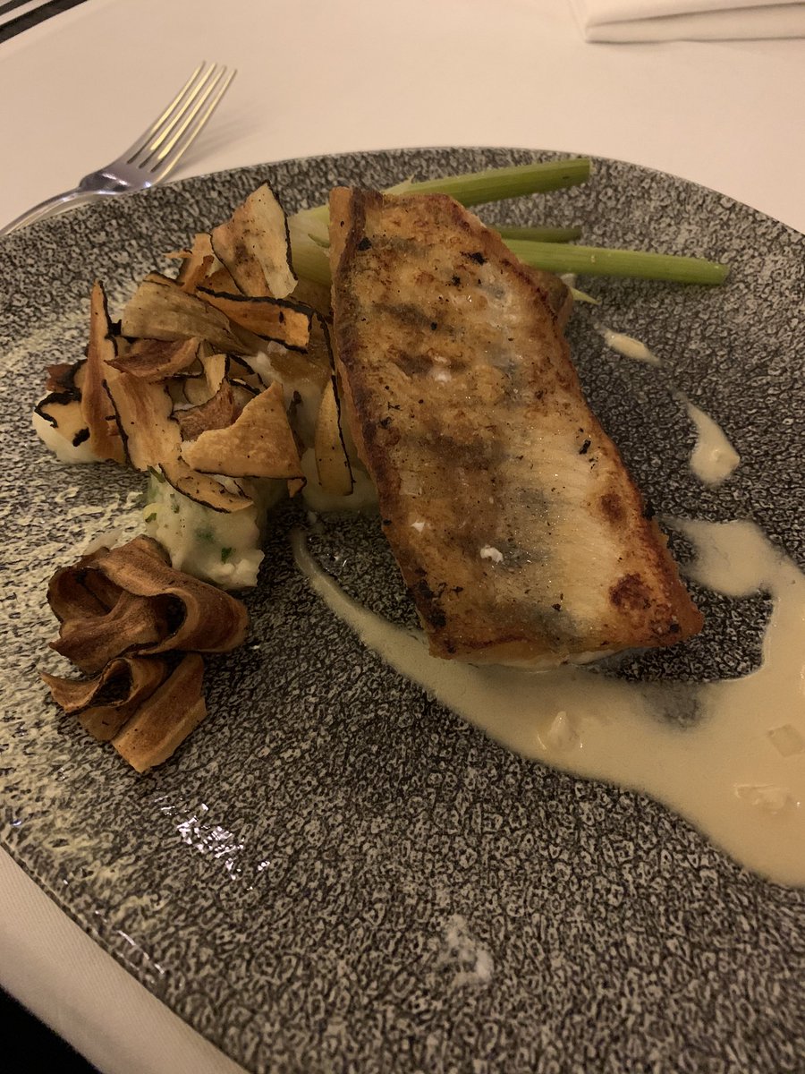 wimdankelman's tweet image. Geweldig leuke en inspirerende bijeenkomst bij @VanWonen en kunstenaar @RAWesterhuis in Zwolle met #LightHouseClub #Vechtdal. En na afloop heerlijk gegeten bij @ValkZwolle #zelfreflectie #kansenzien