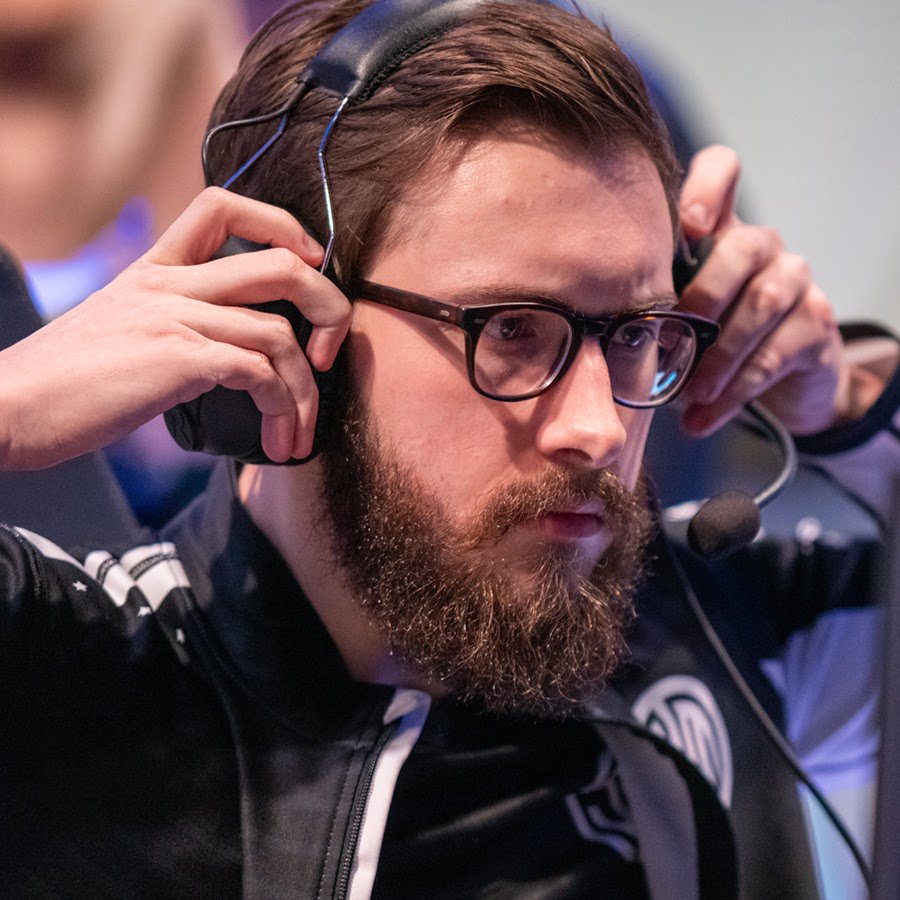 dmcsummitpeaks's tweet photo. You know TSM Bjergsen will be participating in no shave November with this magestic beard! #noshavenovember https://t.co/aFQLdwCLA4