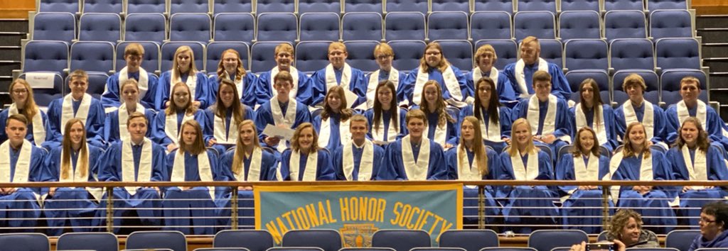 AHSBlueRaiders's tweet photo. Congratulations to the National Honors Society’s  2019-20 induction class (and returners)!! 💙🤗👏 https://t.co/4kT3gu8OhX