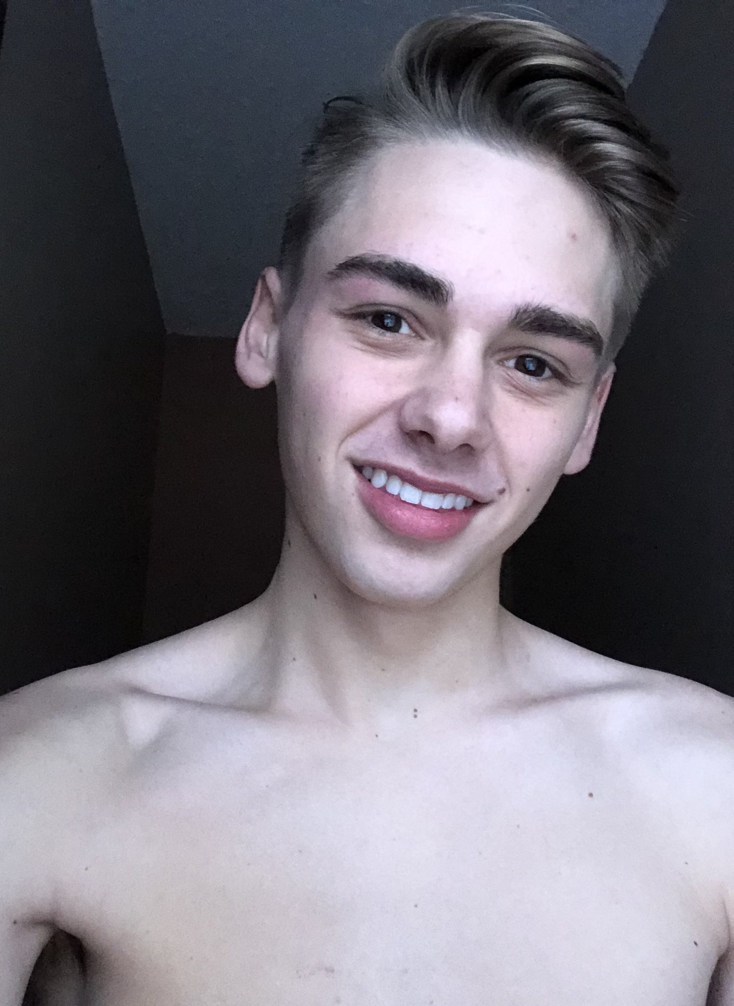 TW Pornstars 2 pic. Paxton Ward. Twitter. Got a haircut... y’all know