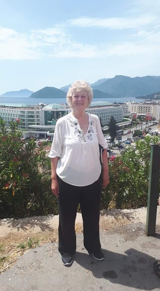 Meet Sue our Admin 

If you want to book 

Therapy session 
Couples counselling 
Professional offloading service 

You can email Sue who organises our diaries at 
askrootswellbeingcic@gmail.com 

Sue then confirms available dates, takes payment then books the session in the diary