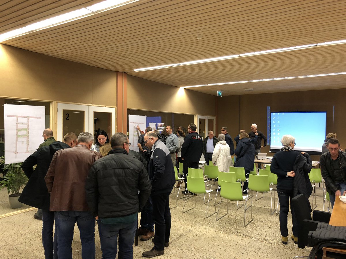 BramBhi's tweet photo. Informatieavond openbaar gebied en bouw 50 woningen en appartementen Gemert. Start voorjaar 2020. @BouwmijJanssen @goedwonengemert @gemGemertBakel https://t.co/3SDzyLZCu3