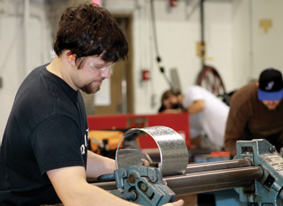 smj_mag's tweet image. Celebrating skilled trades during Apprenticeship Recognition Month sheetmetaljournal.com/?p=2274 #hvac #sheetmetal #construction #apprentice #apprenticeships