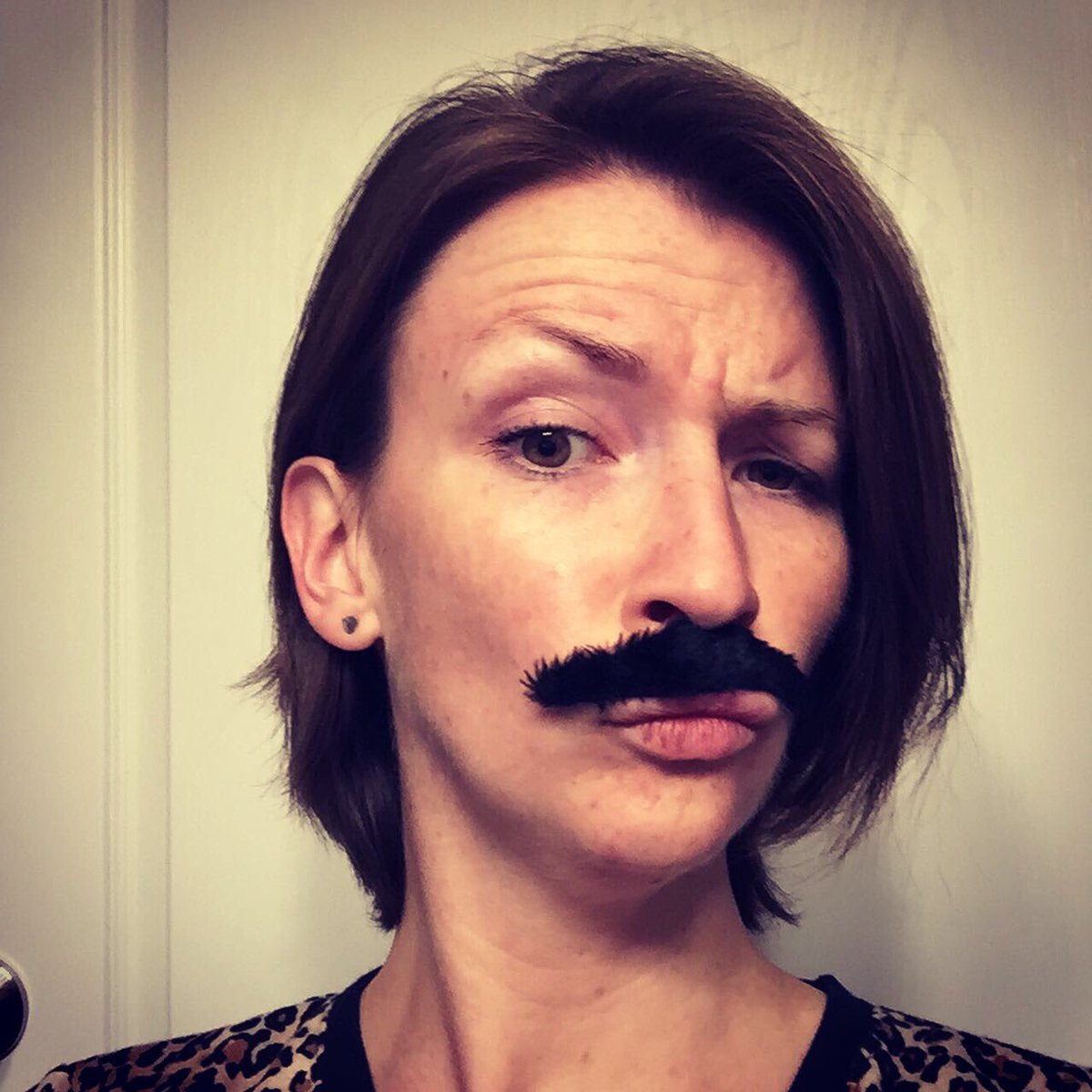 twiggie90's tweet photo. Today’s #Movember mo is called the Wise Guy. Help a #mosista raise some dough to save a bro!   https://t.co/uYsynWcw5V https://t.co/AHVgQclibu