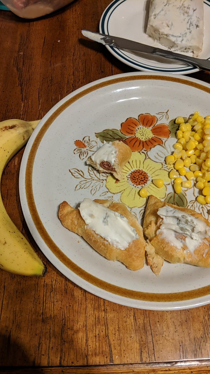 jer_swift's tweet image. It&apos;s #dinnerTime @POTUS what are you having?  #ReleaseTheMenu. Try some #BlueCheese #PigInBlanket #HealthFood #WednesdayWisdom