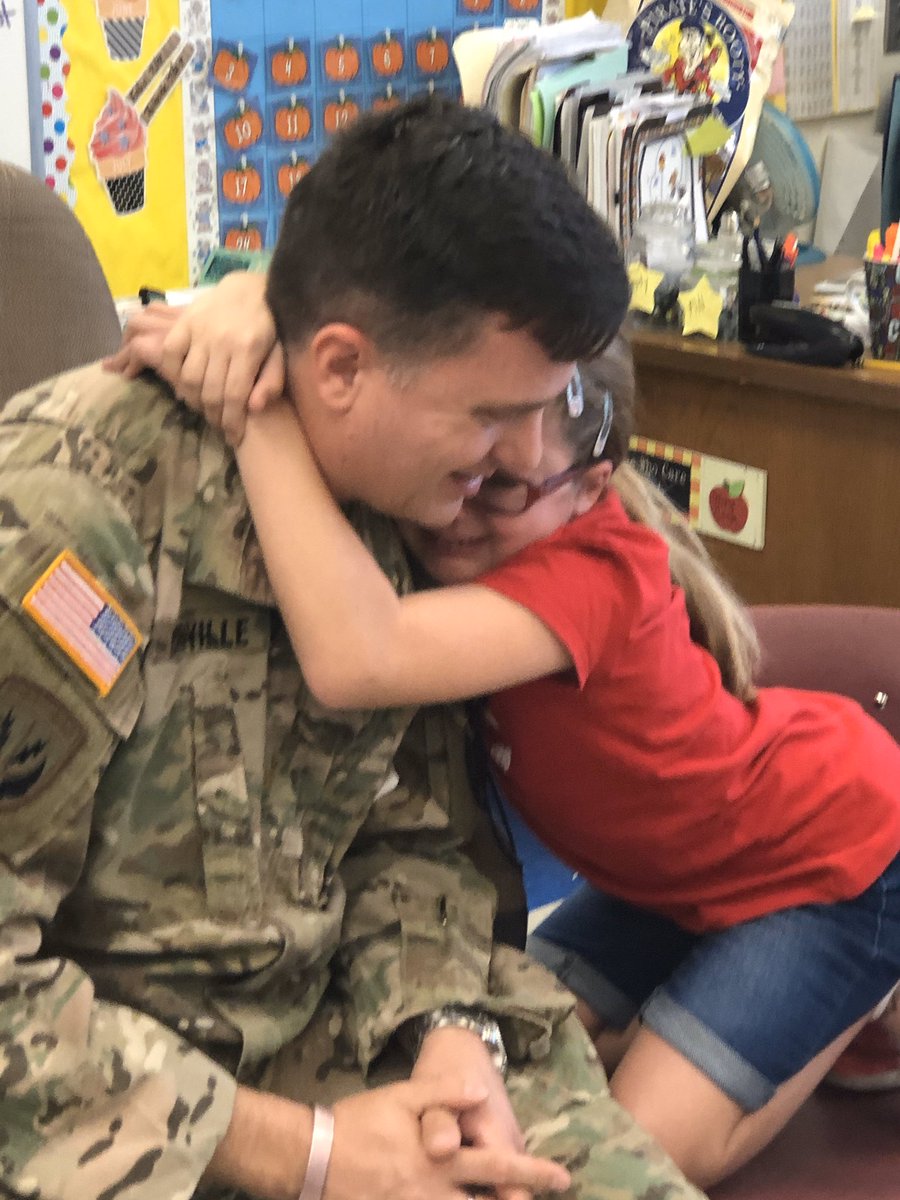 Mrs. Fernandes tweet media