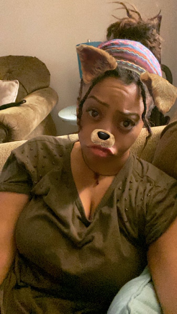 Chabooboo3's tweet image. Locs are a month dirty and in serious need of a retwist but still in love with them, nevertheless . #starterlocs #month3 #locdandloaded #lovelyladylocs