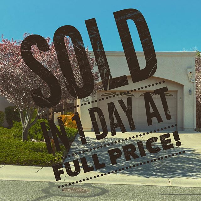 BergaminiGroup's tweet photo. This one was gone as soon as the sign was in the ground!
Multiple offers first day on market ✔️
Under contract at full price ✔️ We love it when we can help our clients get results FAST! Their win is our win 🏆
#justlistedjustsold #fullpriceoffer #prescottaz #thebergaminigroup https://t.co/A5eEEN7lE1