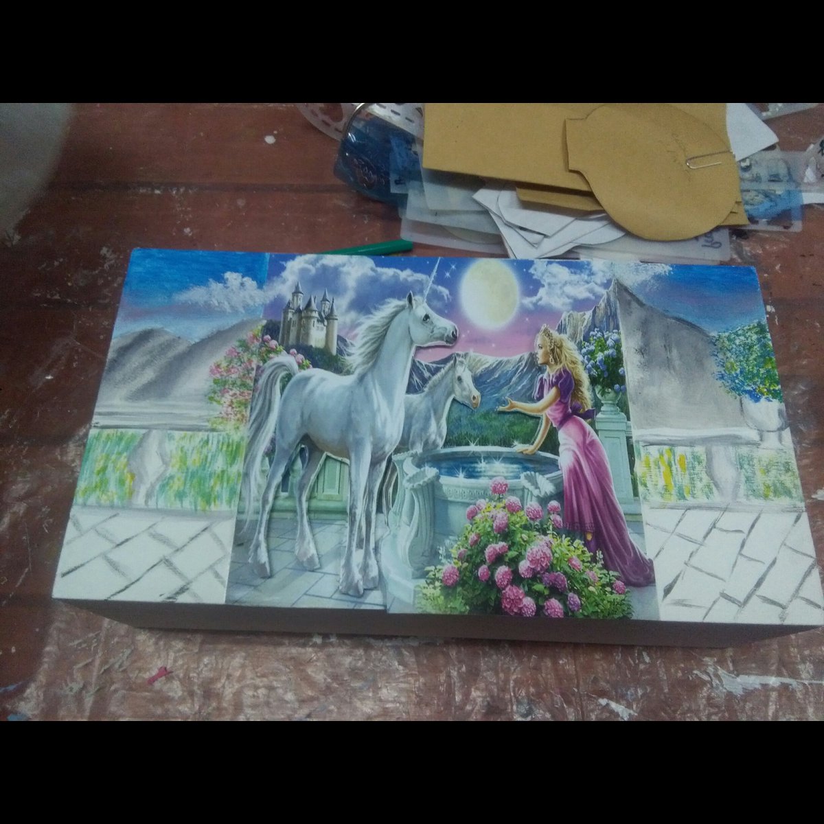 Clases de pintura🎨💙,en el playón del barrio Araoz,<a href="/fguillesaavedra/">GUILLERMO SAAVEDRA</a> ,<a href="/patriciapinasco/">Patricia Pinasco</a> ,<a href="/FerSiarezEa/">Fernanda Siarez EA</a> ,<a href="/Conicook161/">@Conicook16</a> ,<a href="/AlancayDel/">CAROLINA ALANCAY</a> ,<a href="/maricardenas_26/">Mariela Cárdenas</a> ,<a href="/diegojamoreno/">Diego Moreno</a> ,<a href="/miriamchaile/">Miriam Rosana Chaile</a> ,<a href="/jnbejarano/">Nicolas Bejarano</a>