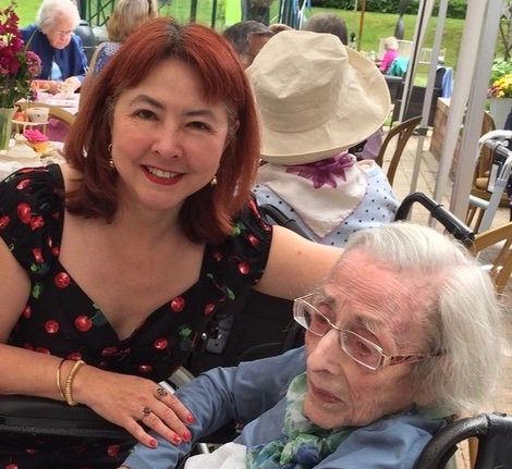 Minghowriter's tweet photo. #UKDC2019 #Doncaster 12.00 Weds 6 Nov, 1.5 #Truthtelling & #Dementia: https://t.co/EeJ9eDllyV. I'll be discussing #family #carer perspective (not listed in brochure, but there!): https://t.co/q9uAsgCazr #Alzheimers #confabulation #delusion #paranoia #hallucination #truth #lies https://t.co/fwNsIfYhHU
