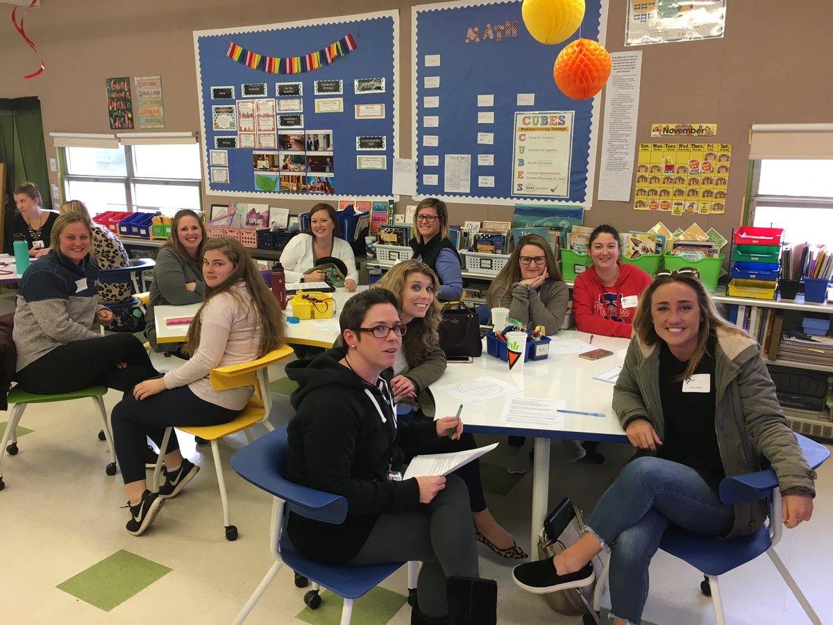 the5johnsons's tweet photo. Successful #EdCamp @AGCharter today @weaver_jen7! Amazing things happening for teachers! Thanks @kfhunt2 for making things flow so easily with @sched! Congratulations to @agcsHendrickson on your first PD presentation as #elemAP! https://t.co/bftBmnEn8C