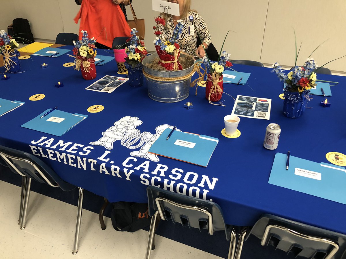 MsSingletonNISD's tweet photo. So grateful for the opportunity to work alongside these incredible leaders! Super pumped to represent Carson and the @schoolconnect pilot in our district and in the countdown city! #communityrelations #forourkids 💕 @briantwoods1 @lorimshaw @MsDeHoyosNISD https://t.co/djS72lmFeC