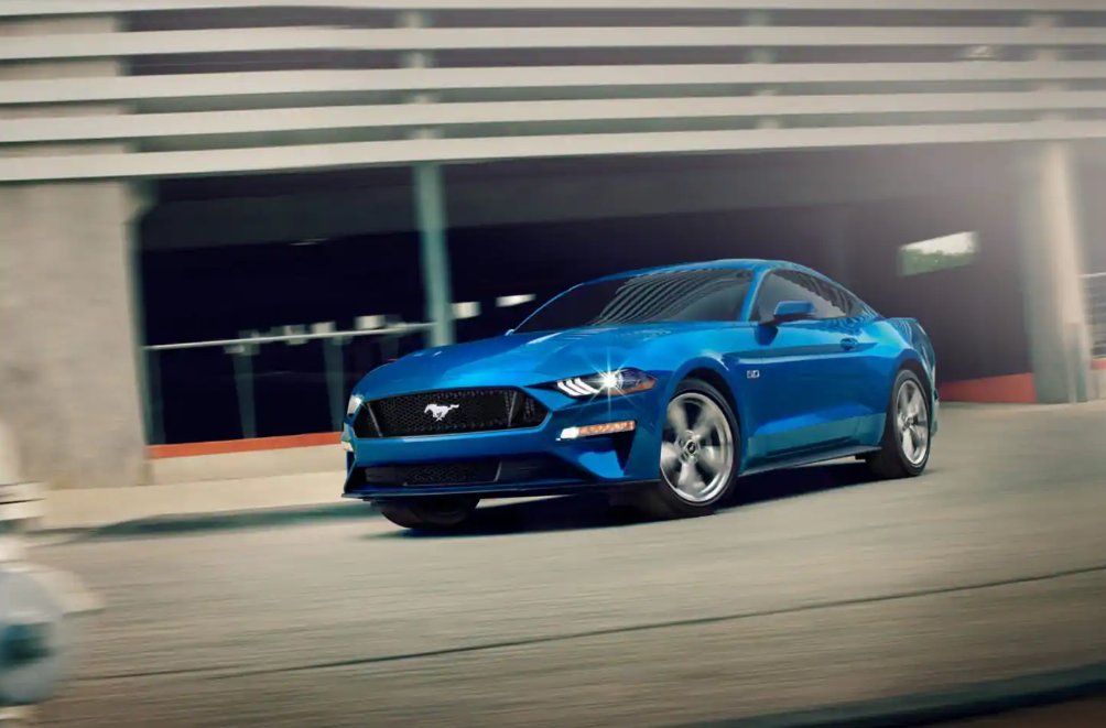 Enjoy all the thrills offered by the new 2020 Ford Mustang Shelby® GT350R.