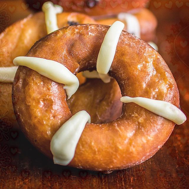 HowGourmet's tweet image. Hot Cross Doughnuts with an Orange Whisky Glaze. The deep fried and delicious wa… howtobecomeagourmet.ketorecipesnow.com/hot-cross-doug…