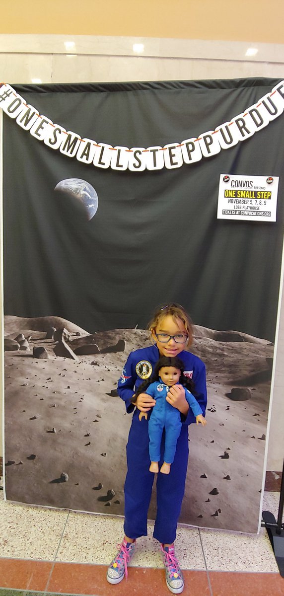 Surely she has the best outfit to aim for the stars at #OneSmallStepPurdue <a href="/PurdueConvos/">Purdue Convocations</a>