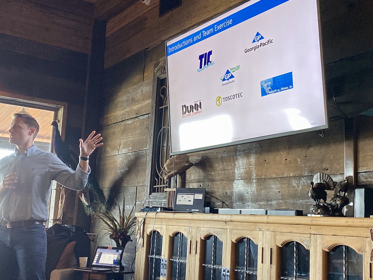LukeNewellc's tweet photo. Impressive culture conference today with @GeorgiaPacific @kiewit @dunnbuildingco @KochIndustries to improve our partnership at the #Naheola mill. 
“Virtuous cycles of mutual benefits”. @SBLest2013 provided the 💪🏼 accommodations! #yellowhammer #iwill https://t.co/LBeHIMnYj7