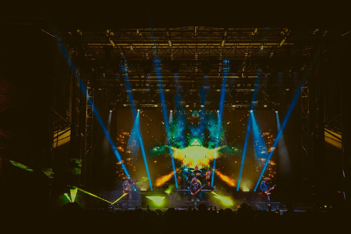 Damn, <a href="/mastodonmusic/">Mastodon</a> lit up the Hell stage! ⚡️#Exit111Fest 

📸Fern Carpenter