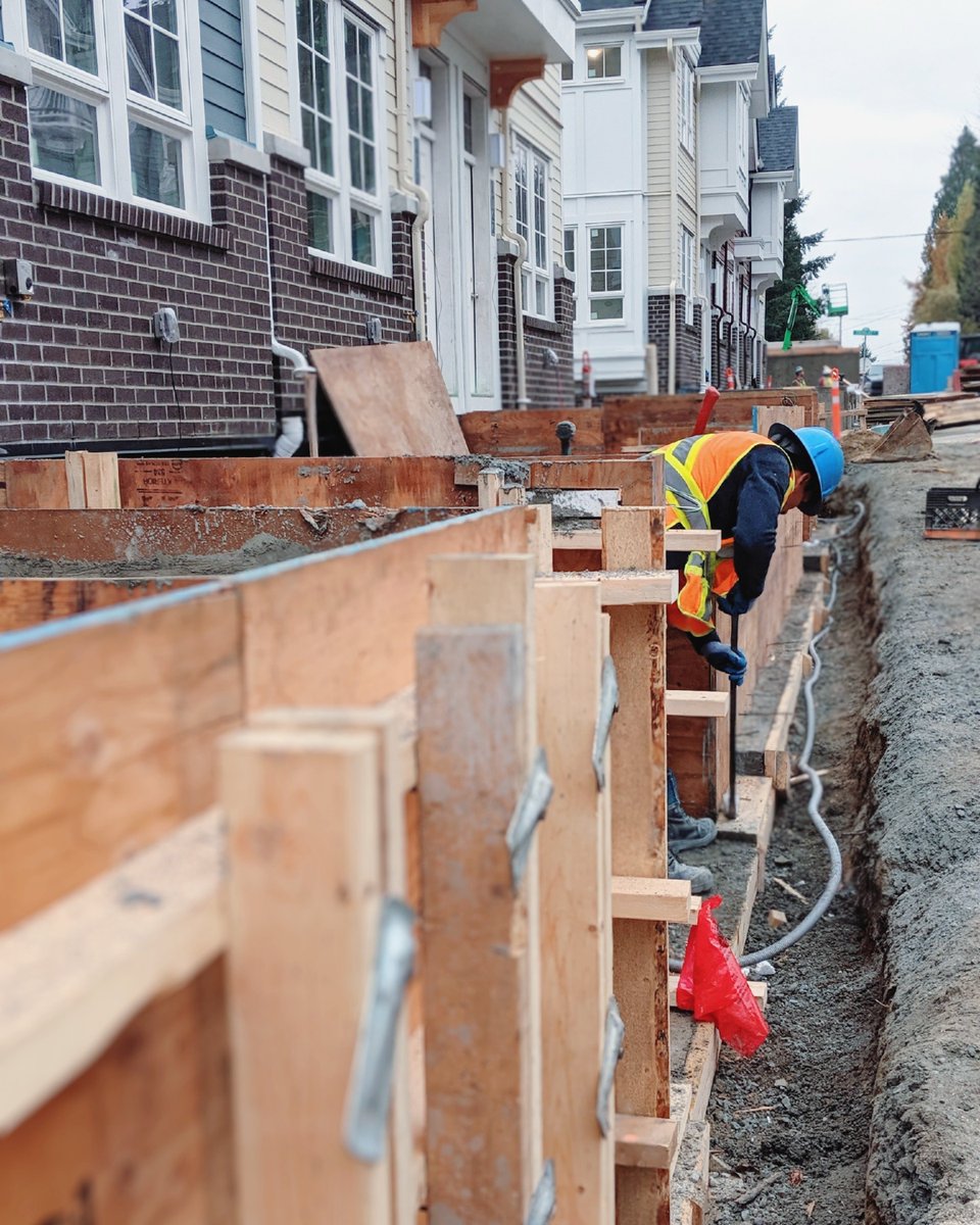 Construction has been moving along swiftly here at Edgestone in Port Moody. Can't wait to see these beautiful front door patios along Spring Street.