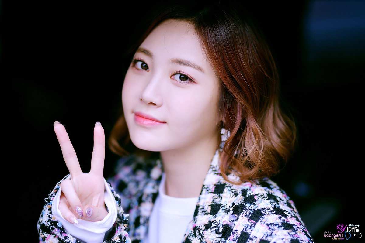 #HappyYuraDay
유라님의 28번째 생일을 축하합니다~~

#yura #유라 #생일축하해