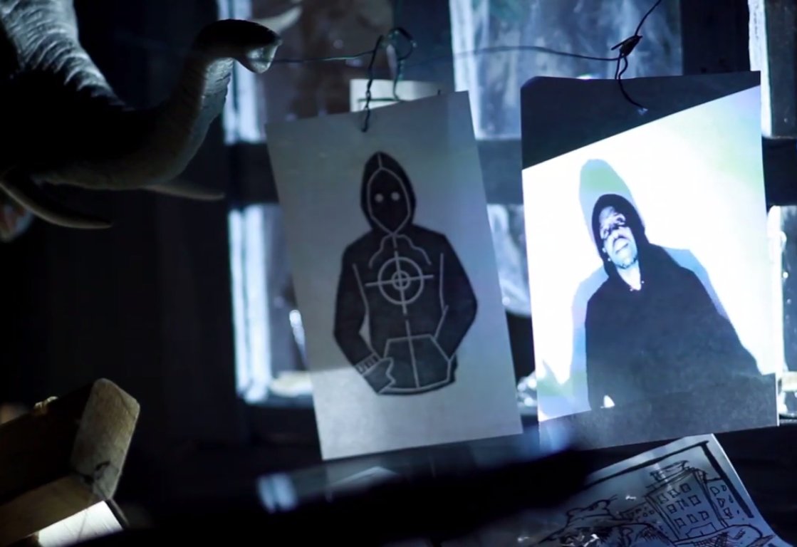 Goose Wayne (@IAMGOOSEWAYNE) Drops Controversial Visuals For New Single #Watch 'Black Gold'  allunsigned.com/goose-wayne-dr…