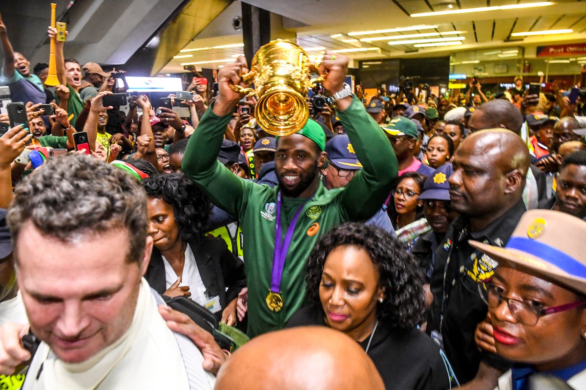 Absolutely incredible reception in Johannesburg for the team's return home last night - it's going to be fun week 🏆
#ChampionsTogether