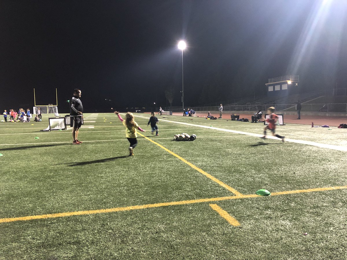 CoerverSac's tweet image. Join us Sunday nights for our Performance Academy and First Skills Programs.

Location
Del Campo High School
4925 Dewey Drive
Fair Oaks, CA 95628

Dates
Sundays 11/3, 11/10, 11/17, 11/24, 12/1, 12/8

Times
6:00 pm - 7:00 pm

Cost
$75.00

Register here:
coerversacsierra.com/Default.aspx?t…