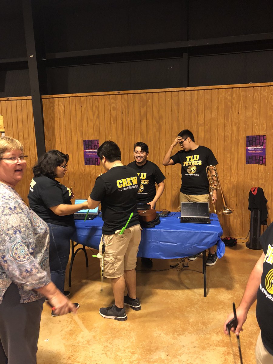 TluSps's tweet photo. Family Physics Night was a success! Great demos demonstrating the Physics of Resonance! https://t.co/4aumrpkzf8