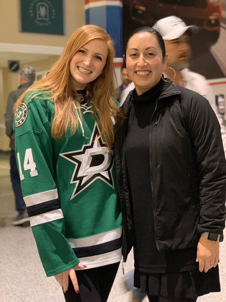 EHCaryMS1's tweet photo. We want to thank @DallasStars for a great night every educator in the @NDallasisd thanks you. #gostars https://t.co/dN9a7yjoCQ