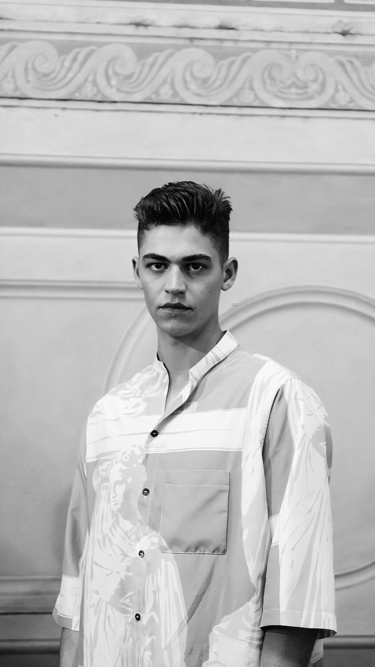 Happy Birthday to this gorgeous human being. HERO FIENNES TIFFIN WE LOVE YOU! 