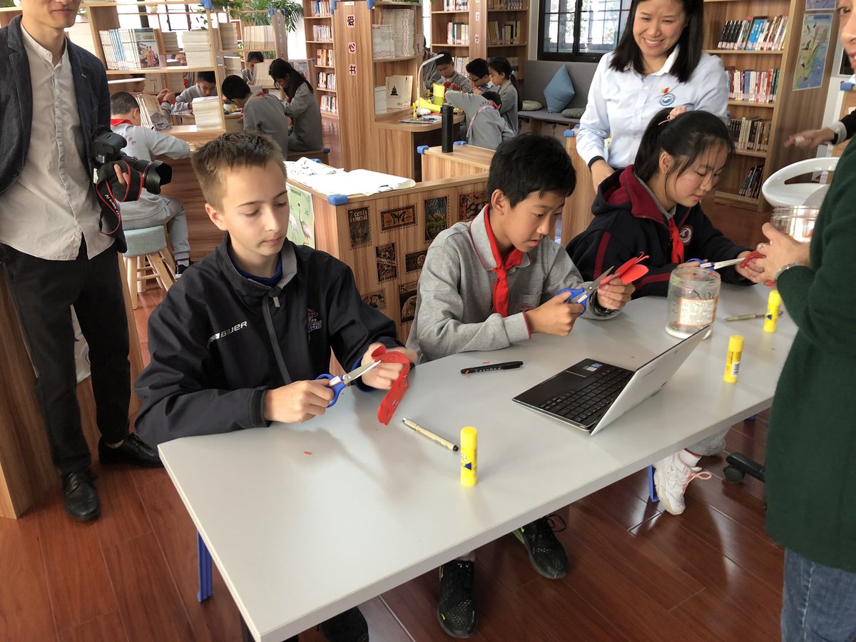 Second activity at Dong Tan SES this morning, students had the chance to learn the art of paper cutting with a whole class! <a href="/rochcommschools/">Rochester Community Schools</a> #RCSGlobal