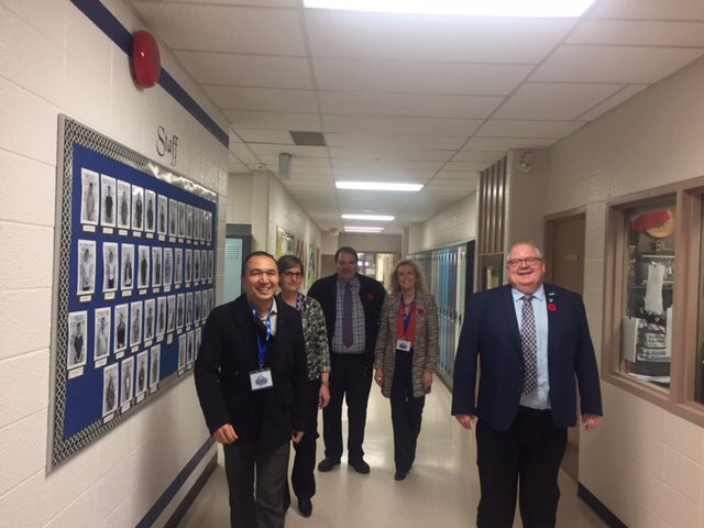SRinconGallardo's tweet photo. Looking for a school with amazing learning environments where the well-being of young people and adults is placed at the center? Come to Fox Creek School @ngpsfcs at @ngpschools. Can’t wait to see #LiberatingLearning coming to life in full force here! https://t.co/5UJlc6OfjO