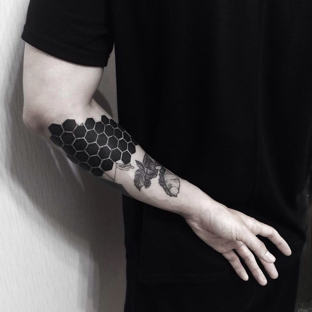 Lewis Collier Tattoo - Geometric hexagonal pattern, work in progress.  Cheers @akehurstdan yeet! | Facebook