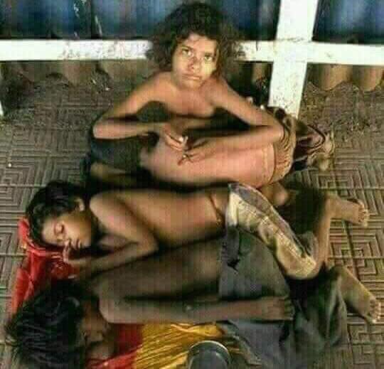 Samrinmohamed4's tweet photo. வரிகளை கொண்டு 
மனித சமூகத்தை திருத்தி 
விட முடியாது. 

உணர்வு பெறுவோரை தவிர 👈🏻 https://t.co/AX94akYUfF