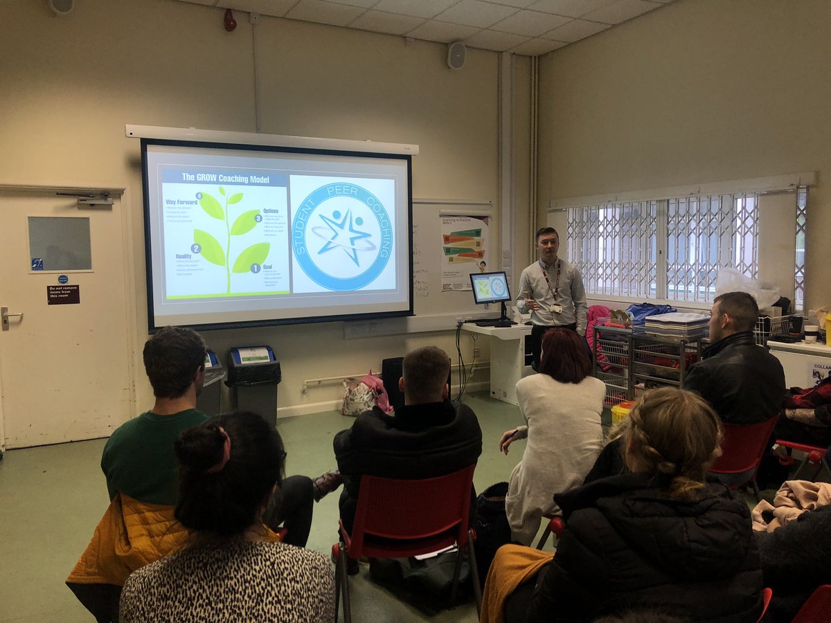 @davy_SHU explaining the Grow model to our new student peer coaches. <a href="/suefidment/">Sue Fidment 🤓</a> <a href="/AHP_SHU/">AHP SHU</a> <a href="/SHUChildNursing/">SHUChildNursing</a>