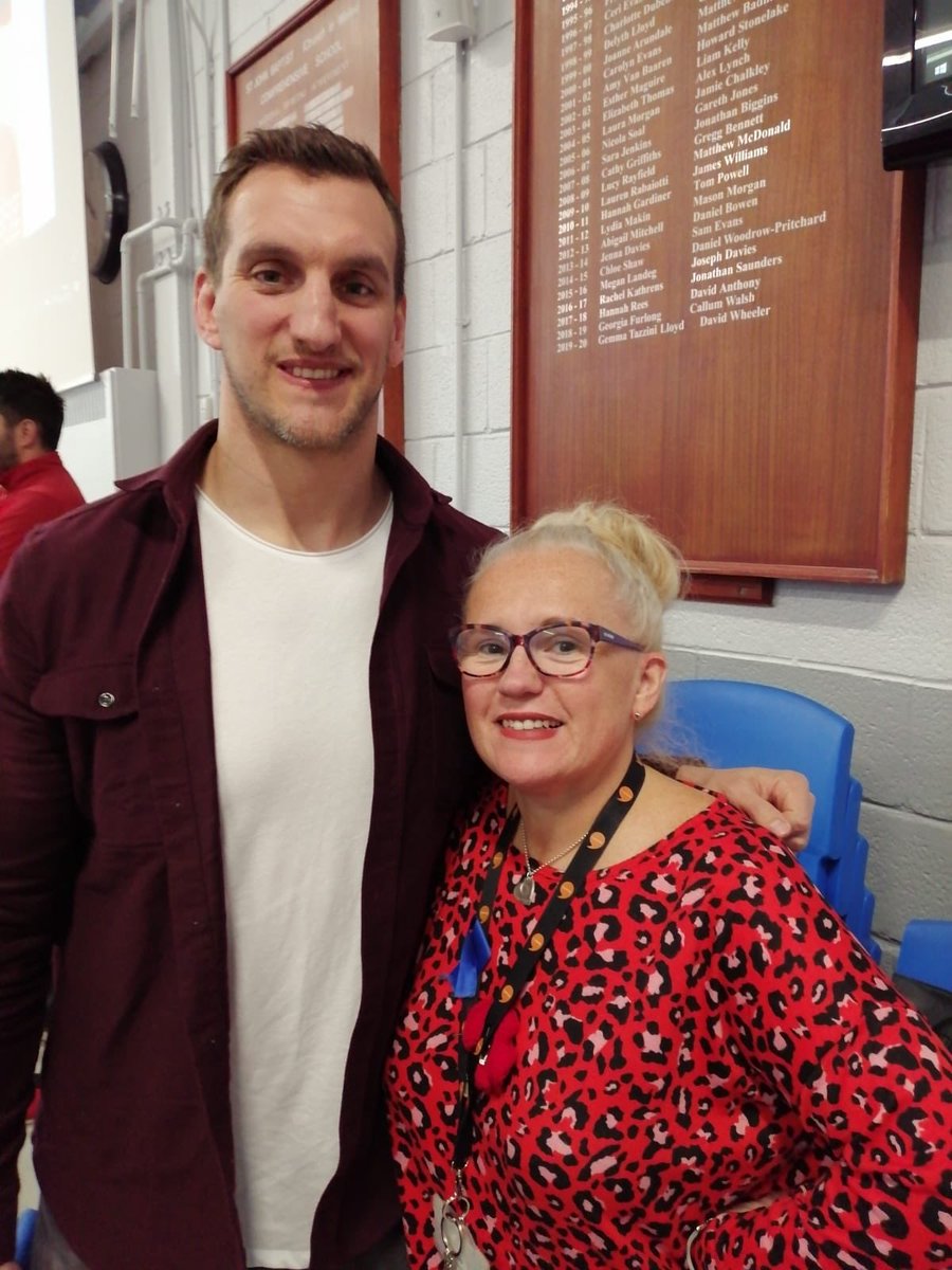 Great to see @samwarburton_ at our school today and thanks for the inspirational speeches for our pupils. 
#wearredforWalesandVelindre