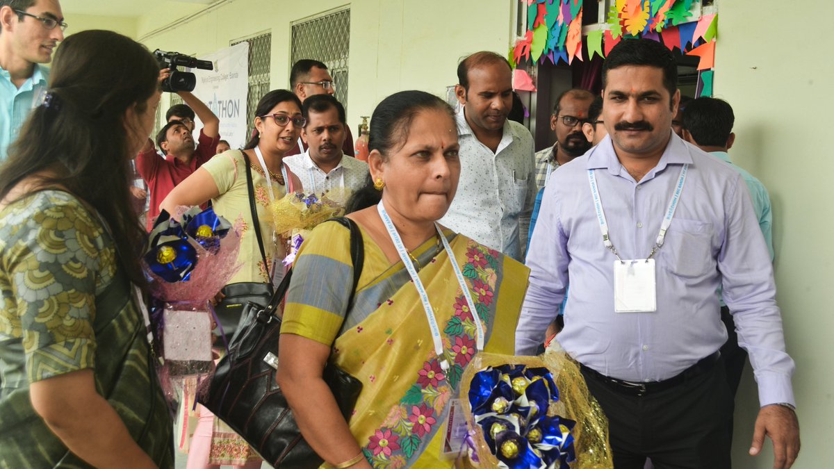 LabsRec's tweet photo. So, the moment had arrived. The inauguration ceremony of India's first #BOOTATHON held on the 4th of Nov 2019 in @recbanda. This event will continue its journey for the next 7 days. The mentors will brush up the skills of the participants and will help them develop Vlabs. https://t.co/kejGTeaIcj