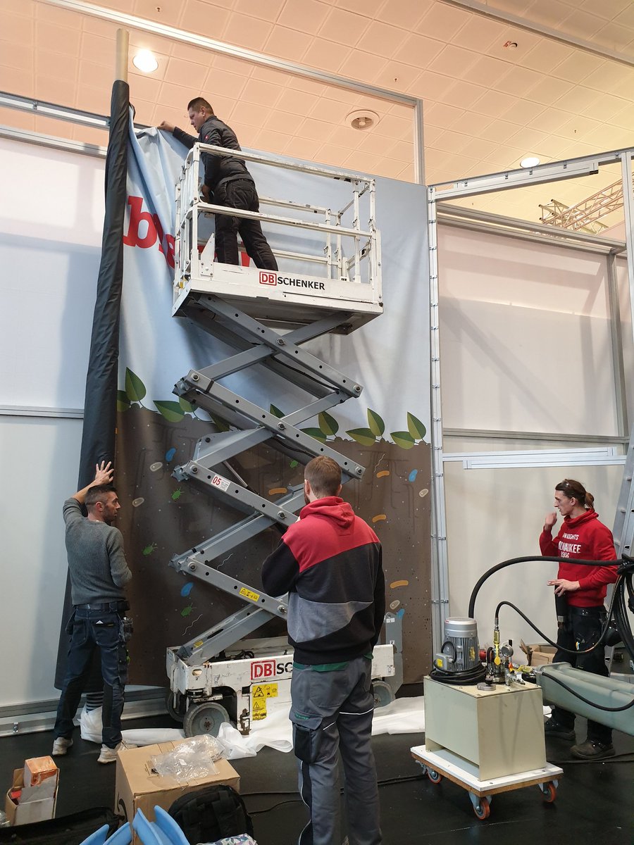 NovagTForce's tweet photo. Our stand is slowly coming to life! Soil life, to be exact
#notill #gainingground #Agritechnica19 #novag #Tforceplus https://t.co/2GmgsAEN2Z