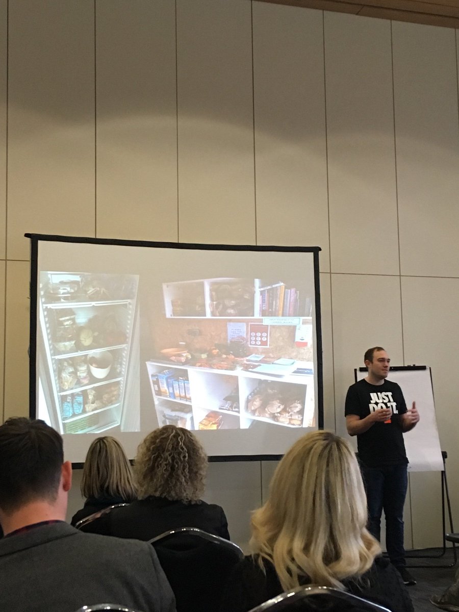 Really exciting to hear from CCF project @GateChurchCSP about their community fridge in Dundee 🍎🥨🥖 #communityclimategathering