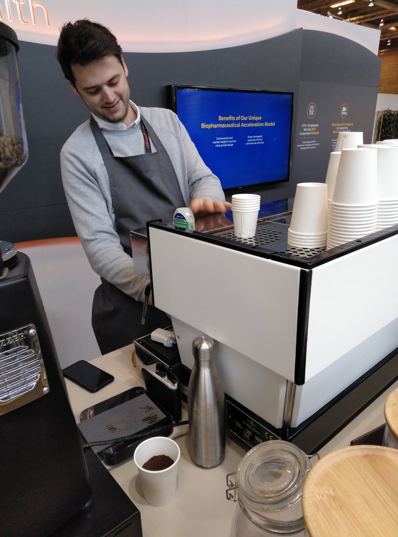 JorgeMestreFerr's tweet photo. Best coffee in #ISPOREurope for sure!! @socialespresso_ https://t.co/mjoP4iVCxQ