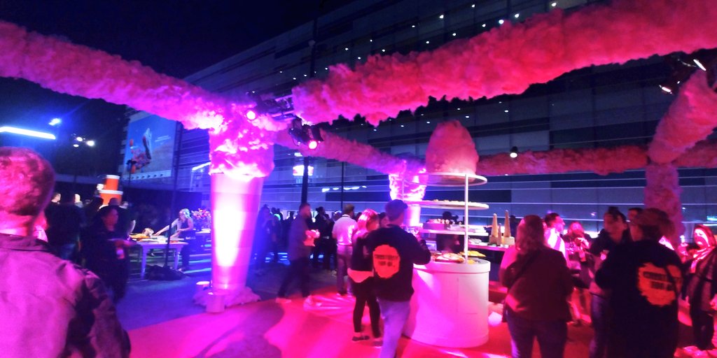 BKRebeless's tweet image. #AdobeMAX #MaxBash