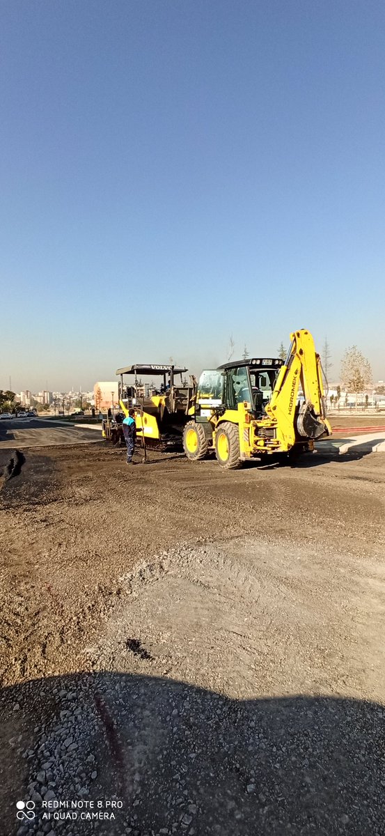 Mehmet Akif Ersoy Mahallesi asfalt kaplama çalışmalarımız devam etmektedir.