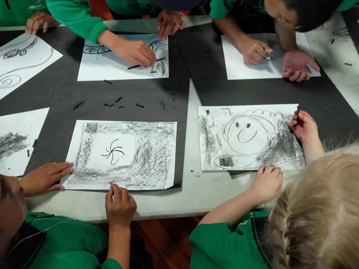 Carynmc80's tweet photo. #artfromtheheart #creativeness #communicationthriughart
So much excitement and creativeness using a variety of different art mediums  @Hillpark_School https://t.co/pFaNWP87eM
