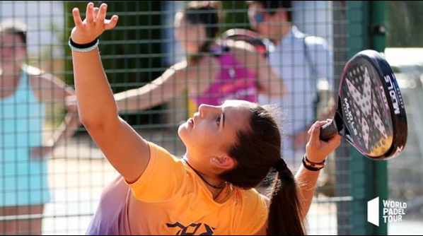noxpadel's tweet photo. Que nuestros hijos hagan deporte es lo recomendable, pero si encima lo que les gusta es el pádel, entonces es ¡fantástico! 
#padeljunior #padel https://t.co/KZP9sTNV7j