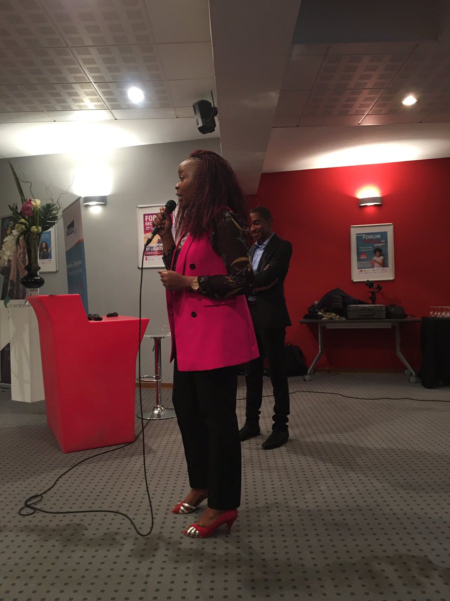 mariejo_cote's tweet photo. #Entreprendre, C’est oser nager à contre courant. L’entreprenariat vous rend ce que vous y laissez au passage » Témoignage fort d'Annicelle KUNGNE, co-fondatrice de @WeCashUp_FR #1 des plateformes de paiement panafricaine à la soirée « Success Stories » d’@initiative_mm 💪🏽💫 https://t.co/CBvNpj0rsb